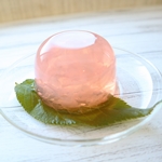 桜の花びら　表